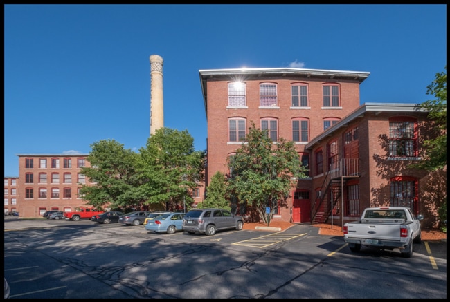 property at 470 Silver St