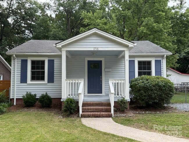 property at 1716 Dallas Ave