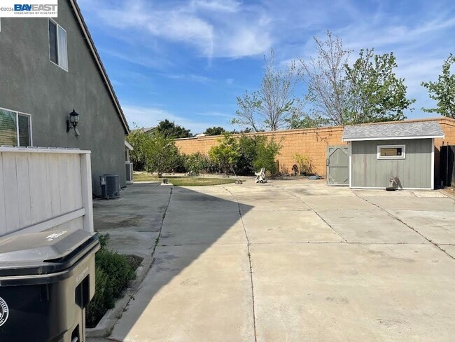 1235 Santona Ct in Manteca, CA - Building Photo - Building Photo