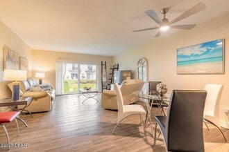 2750 Ocean Shore Blvd in Ormond Beach, FL - Building Photo - Building Photo