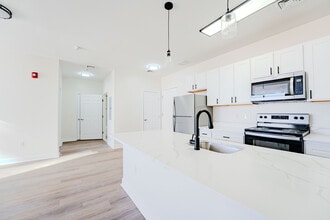 333 State Street in Bridgeport, CT - Building Photo - Building Photo