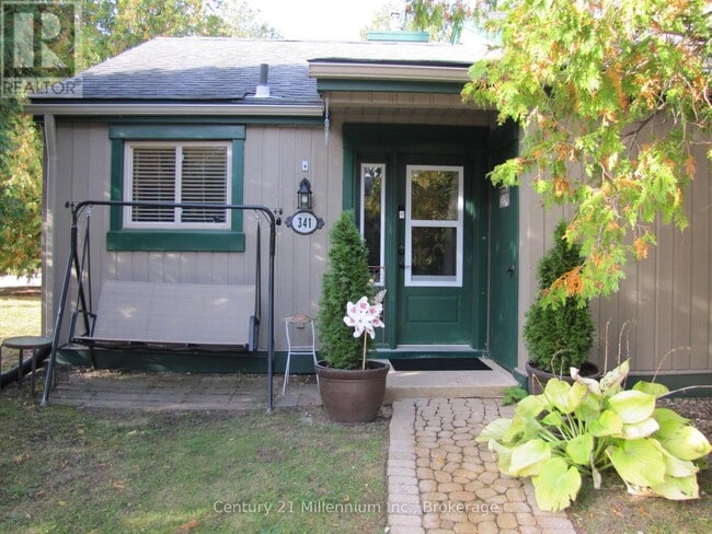 property at 11 Harbour St W