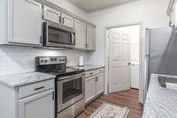 1257 Louisville St, Unit Newly Remolded Condo photo'