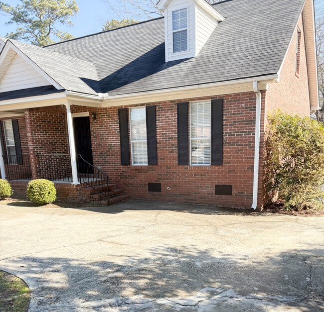 property at 1324 Deerwood St
