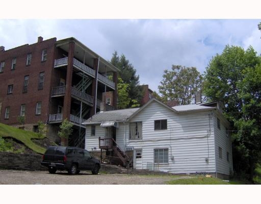 709 Carothers Ave in Carnegie, PA - Building Photo - Building Photo