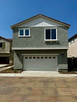 16185 Lozano St in Fontana, CA - Building Photo