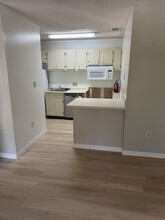 225 S Tropical Trl, Unit 212 in Merritt Island, FL - Building Photo - Building Photo