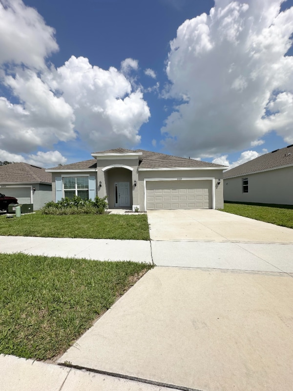 property at 3501 Yarian Dr