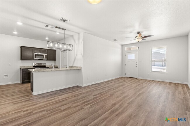 102 Levi Ct in Copperas Cove, TX - Building Photo - Building Photo