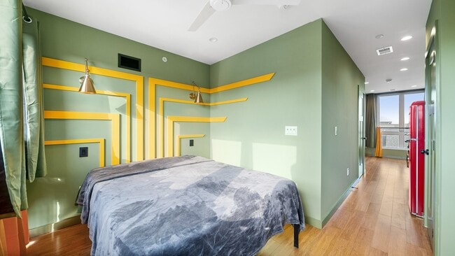 1852 N Marshall St, Unit 0122 in Philadelphia, PA - Building Photo - Building Photo