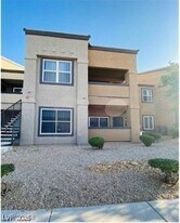 6650 W Warm Springs Rd in Las Vegas, NV - Building Photo