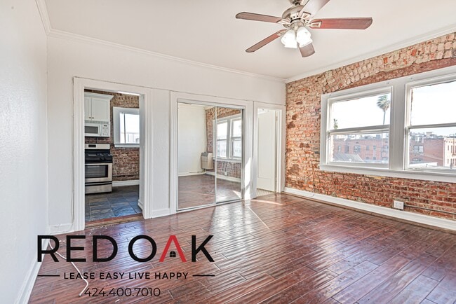 property at 728 S Berendo St