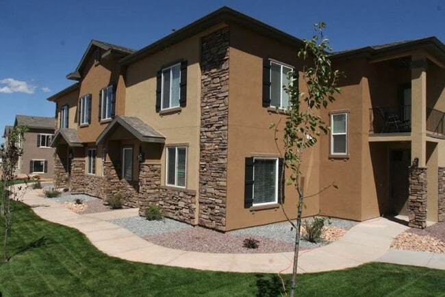 property at 1177 N Northfield Rd