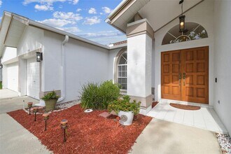 9408 Bluebird Dr in Tampa, FL - Building Photo - Building Photo