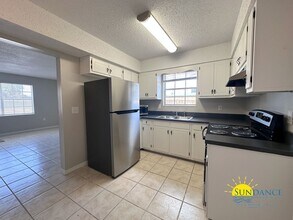 44 Wright Pkwy NW in Fort Walton Beach, FL - Building Photo - Building Photo