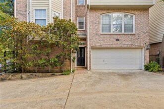 2704 Welborn St in Dallas, TX - Building Photo - Building Photo