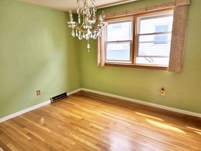 183 Reservoir Ave in Revere, MA - Building Photo - Building Photo