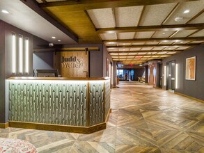 Judd and Weiler in Washington, DC - Foto de edificio - Lobby
