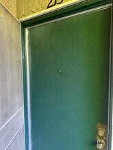 15524 Sherman Way in Van Nuys, CA - Building Photo - Building Photo