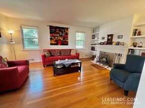 2906 Upton St NW in Washington, DC - Building Photo - Building Photo