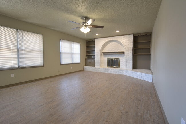 4940 7th St in Lubbock, TX - Building Photo - Building Photo