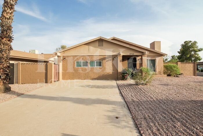 2705 E Dahlia Dr in Phoenix, AZ - Building Photo