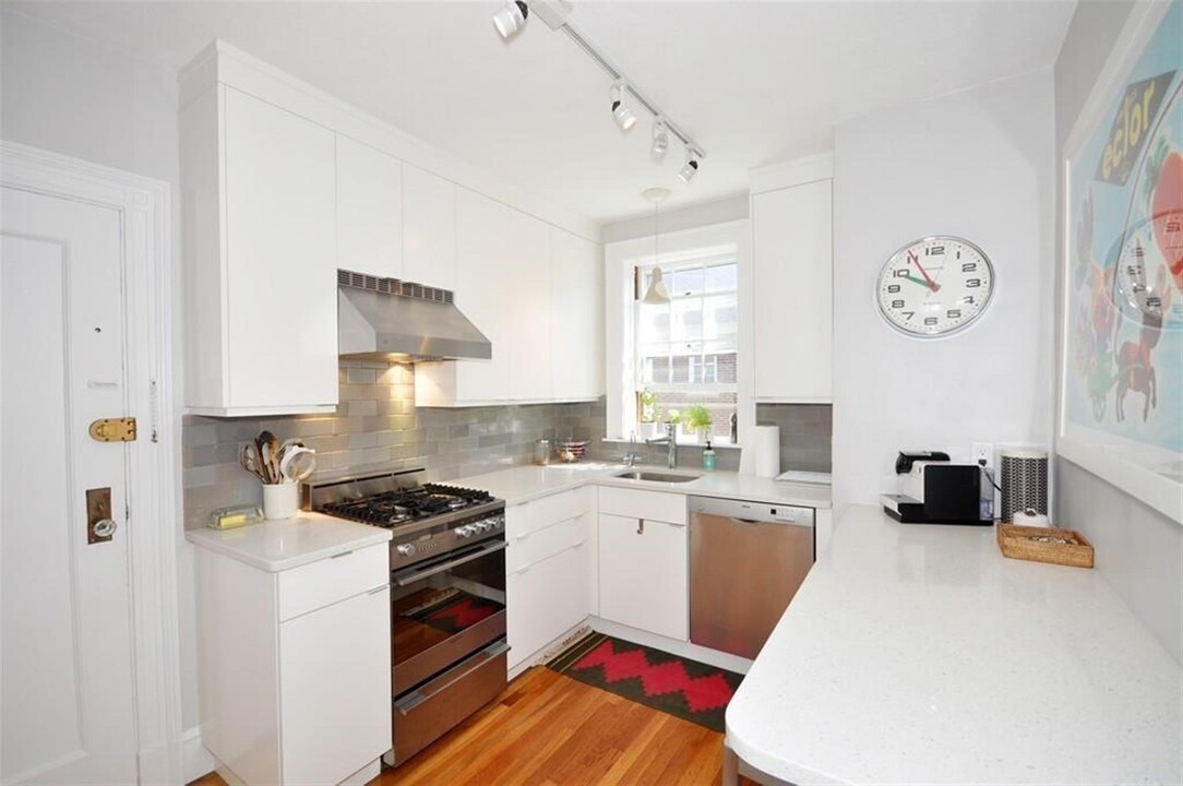 76 Martin St, Unit 46 in Cambridge, MA - Building Photo