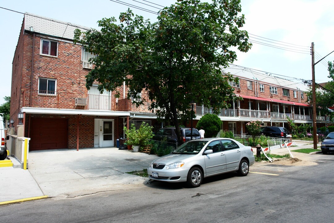 14423-14439 37th Ave in Flushing, NY - Building Photo