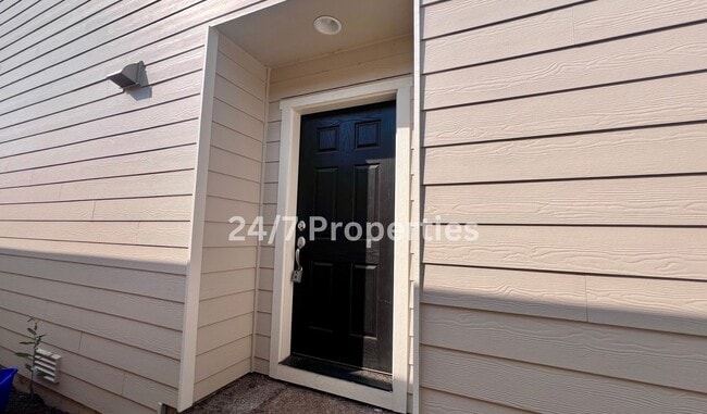 290 Forest Ln in Molalla, OR - Building Photo - Building Photo