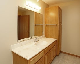 Grand Gateway in St. Cloud, MN - Foto de edificio - Interior Photo