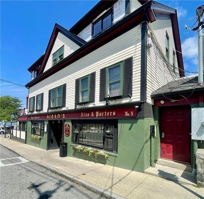 5 John St in Bristol, RI - Building Photo - Building Photo