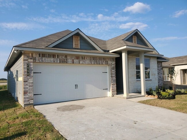 2054 Muscadine Trail in Brenham, TX - Building Photo - Building Photo
