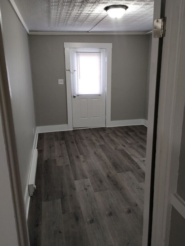 26 North St in Augusta, ME - Foto de edificio - Building Photo