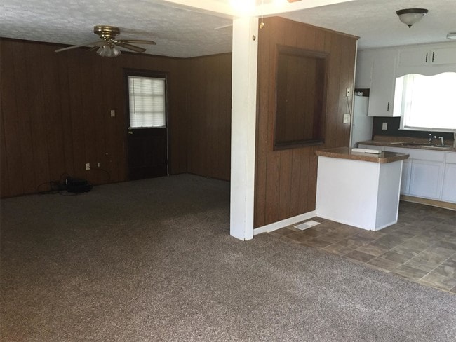 1122 E Mcintosh Rd in Griffin, GA - Building Photo - Building Photo