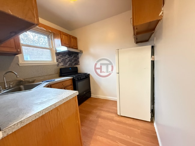 property at 1821 Edison Ave