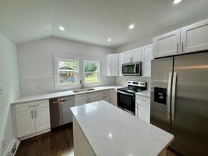 200 E Park Ave in Albemarle, NC - Foto de edificio - Building Photo