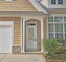 735 Cool Weather Dr in Lawrenceville, GA - Building Photo