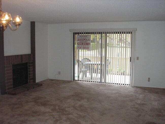 769 Birchpark Cir in Thousand Oaks, CA - Building Photo - Building Photo