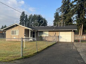 19316 Twinkle Dr E in Spanaway, WA - Building Photo