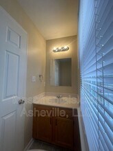 16 Evergreen Ave in Asheville, NC - Building Photo - Building Photo