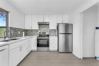 27836 Hummingbird Ct in Hayward, CA - Building Photo - Building Photo