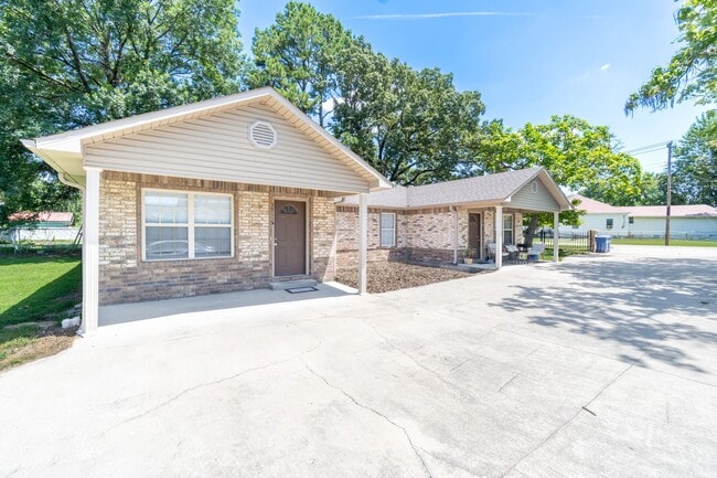 3811 Mussett Rd in Fort Smith, AR - Building Photo - Building Photo