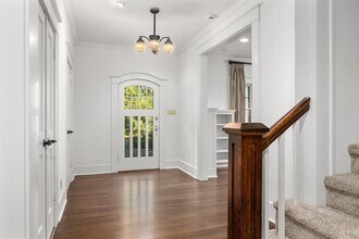 1301 Kent Ln in Austin, TX - Building Photo - Building Photo