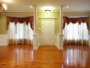 7 Greenwood Rd in Morrisville, PA - Building Photo - Building Photo