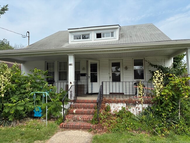 119 N Broadway, Unit 119 N. Broadway
