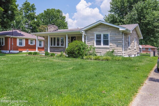 8003 Canna Dr in Louisville, KY - Building Photo - Building Photo