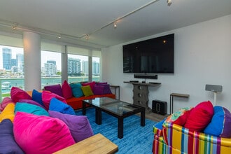 900 Bay Dr, Unit 224 in Miami, FL - Building Photo - Building Photo