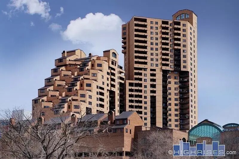 20 2nd St NE, Unit 2305 in Minneapolis, MN - Building Photo