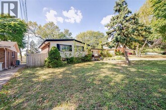 4307 Ashfield Cres in Windsor, ON - Building Photo - Building Photo