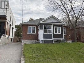 157 Harding Blvd in Toronto, ON - Building Photo